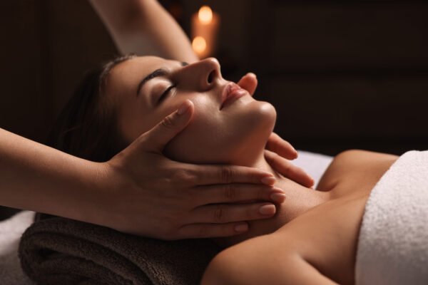 Gesichtsmassage